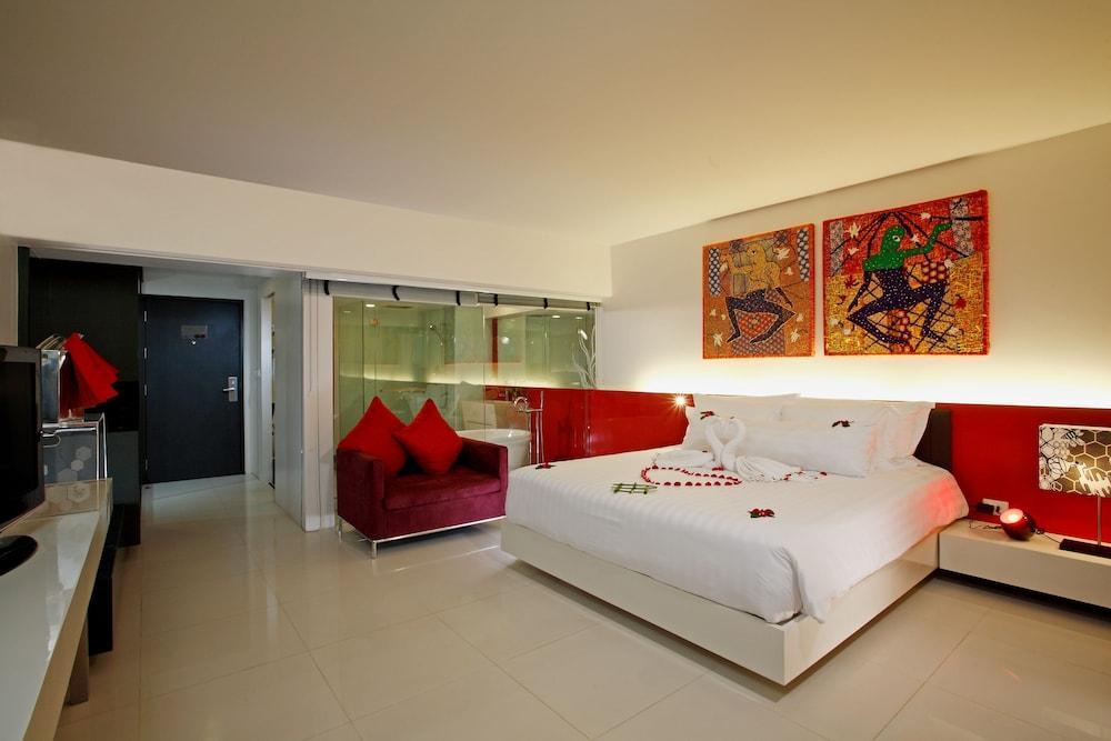 B - Lay Tong Resort Phuket Buitenkant foto