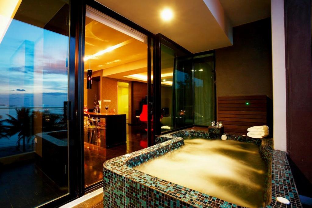 B - Lay Tong Resort Phuket Buitenkant foto