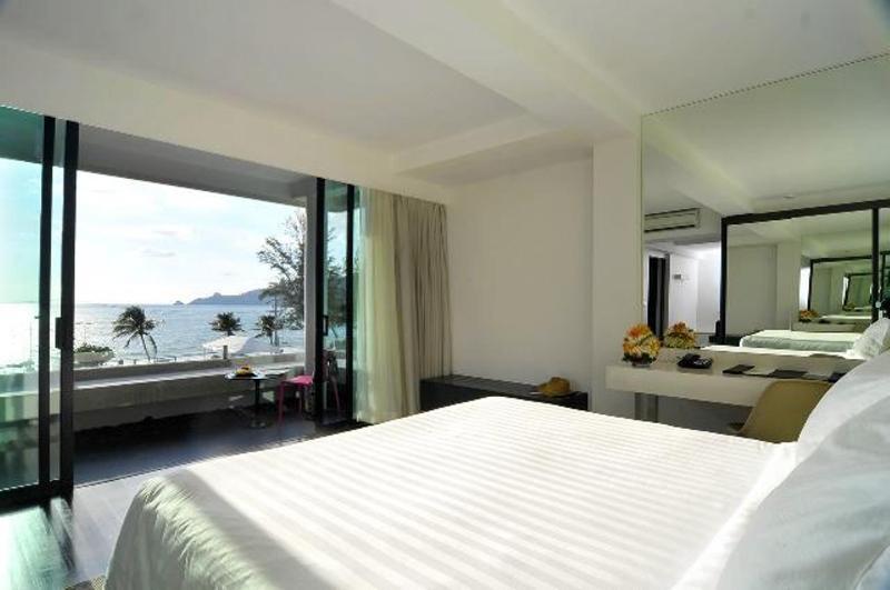B - Lay Tong Resort Phuket Buitenkant foto