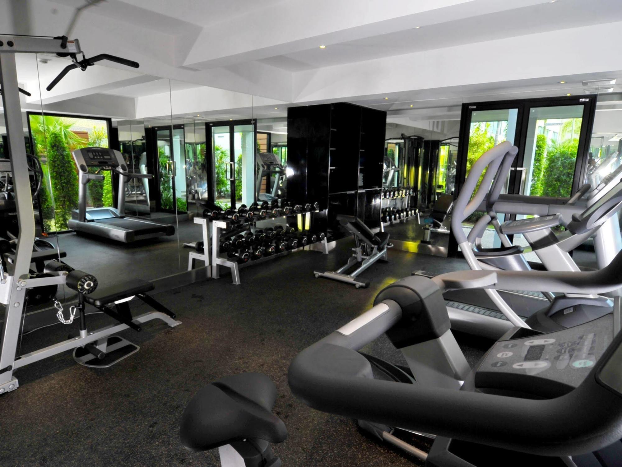 B - Lay Tong Resort Phuket Buitenkant foto