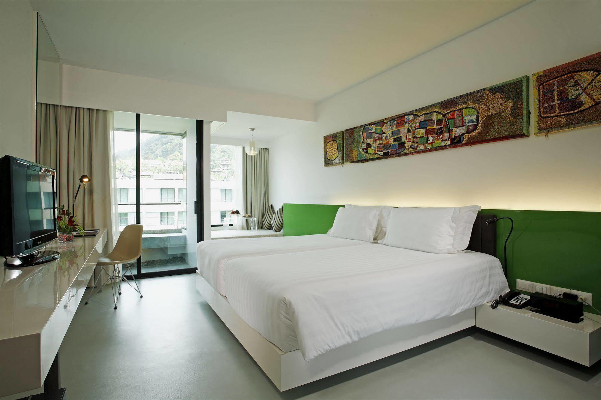 B - Lay Tong Resort Phuket Buitenkant foto