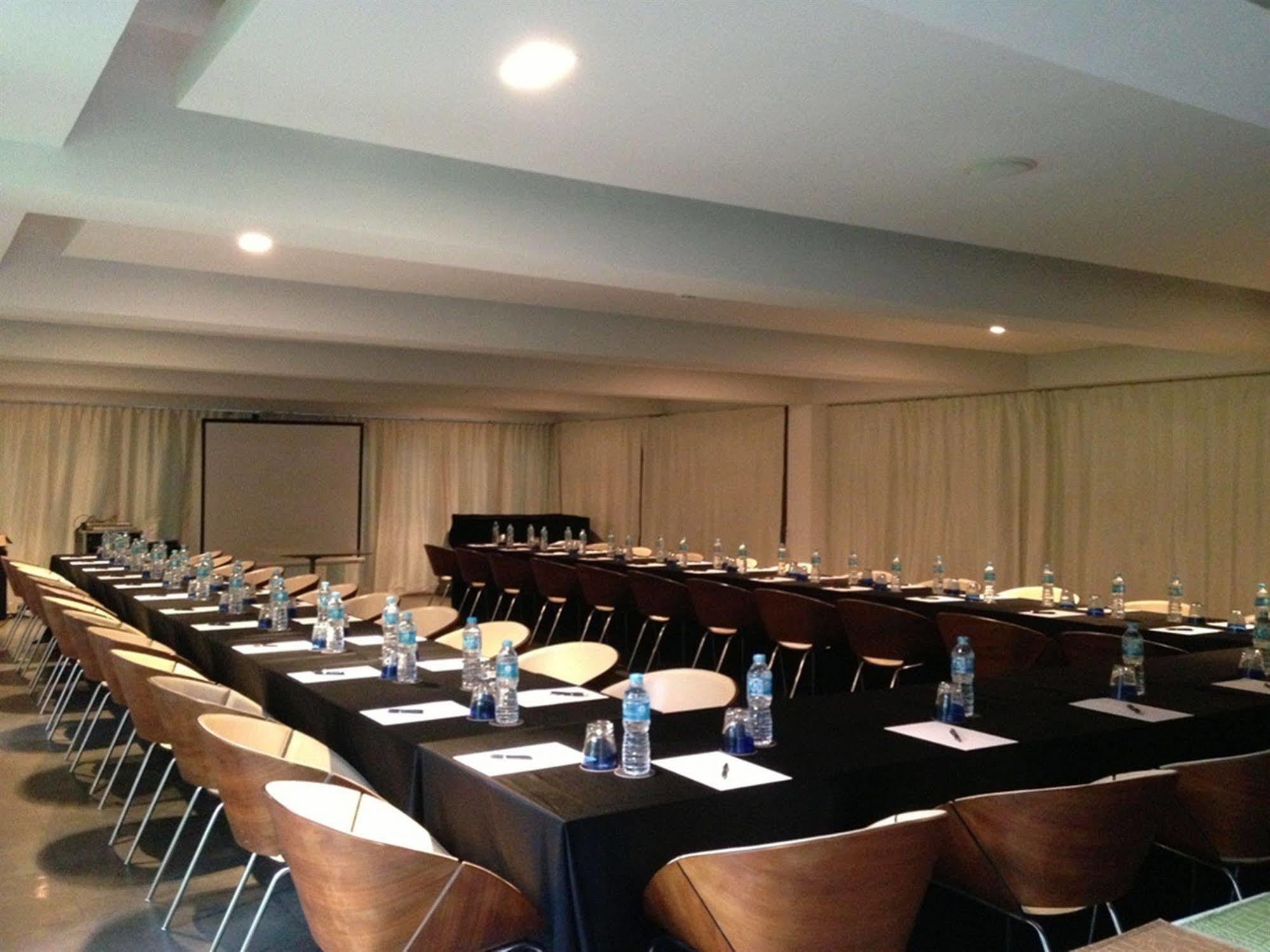 B - Lay Tong Resort Phuket Buitenkant foto