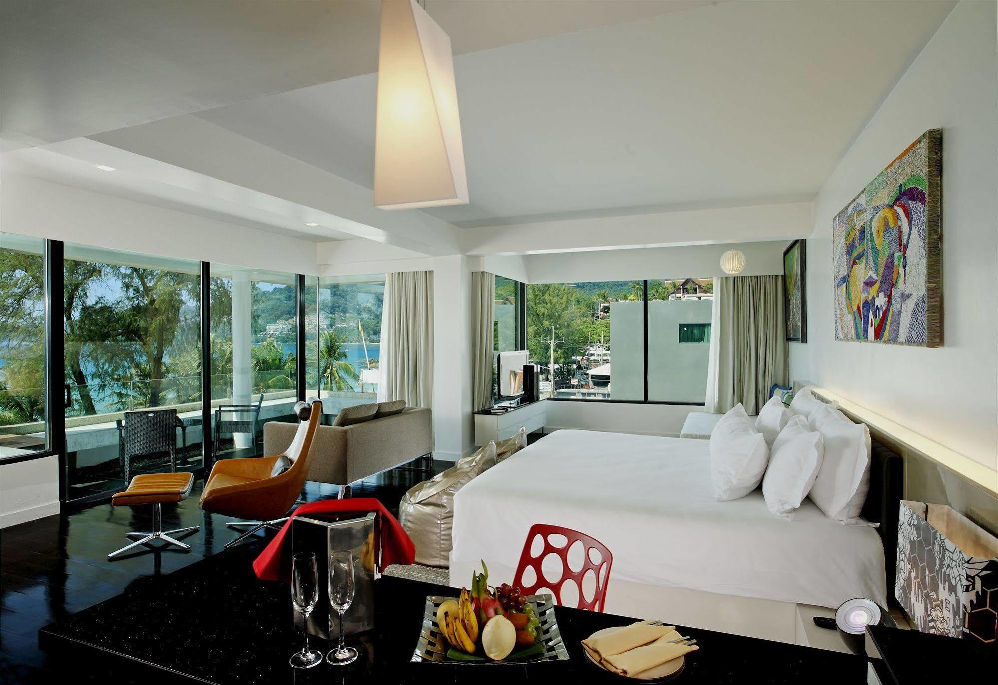 B - Lay Tong Resort Phuket Buitenkant foto