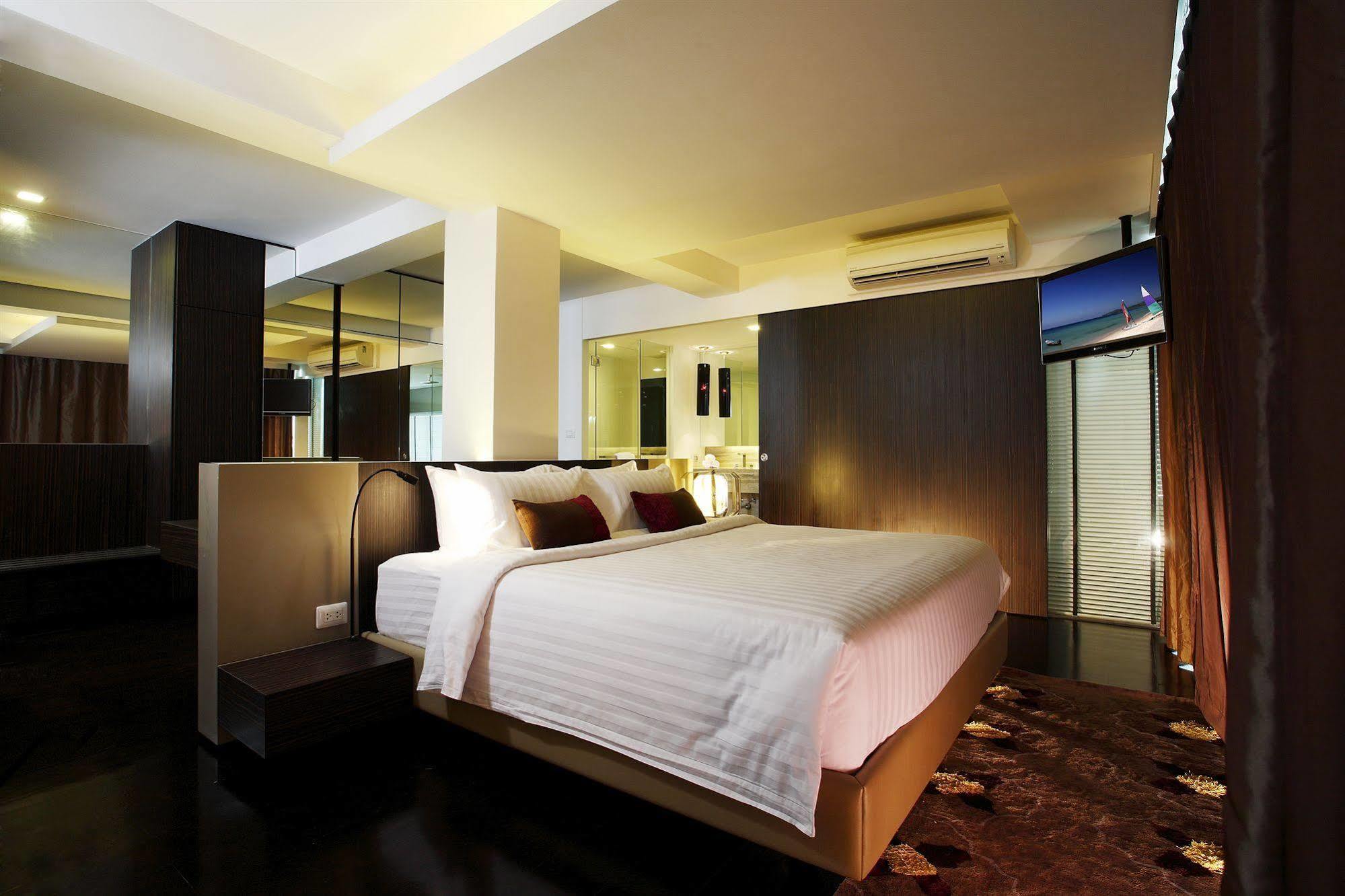 B - Lay Tong Resort Phuket Kamer foto